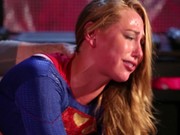 Supergirl transa com Batman paródia pornô